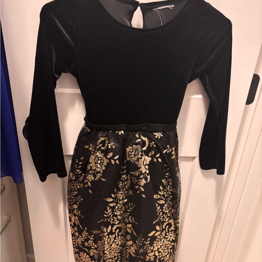 Elegant Black and Gold Floral Dress